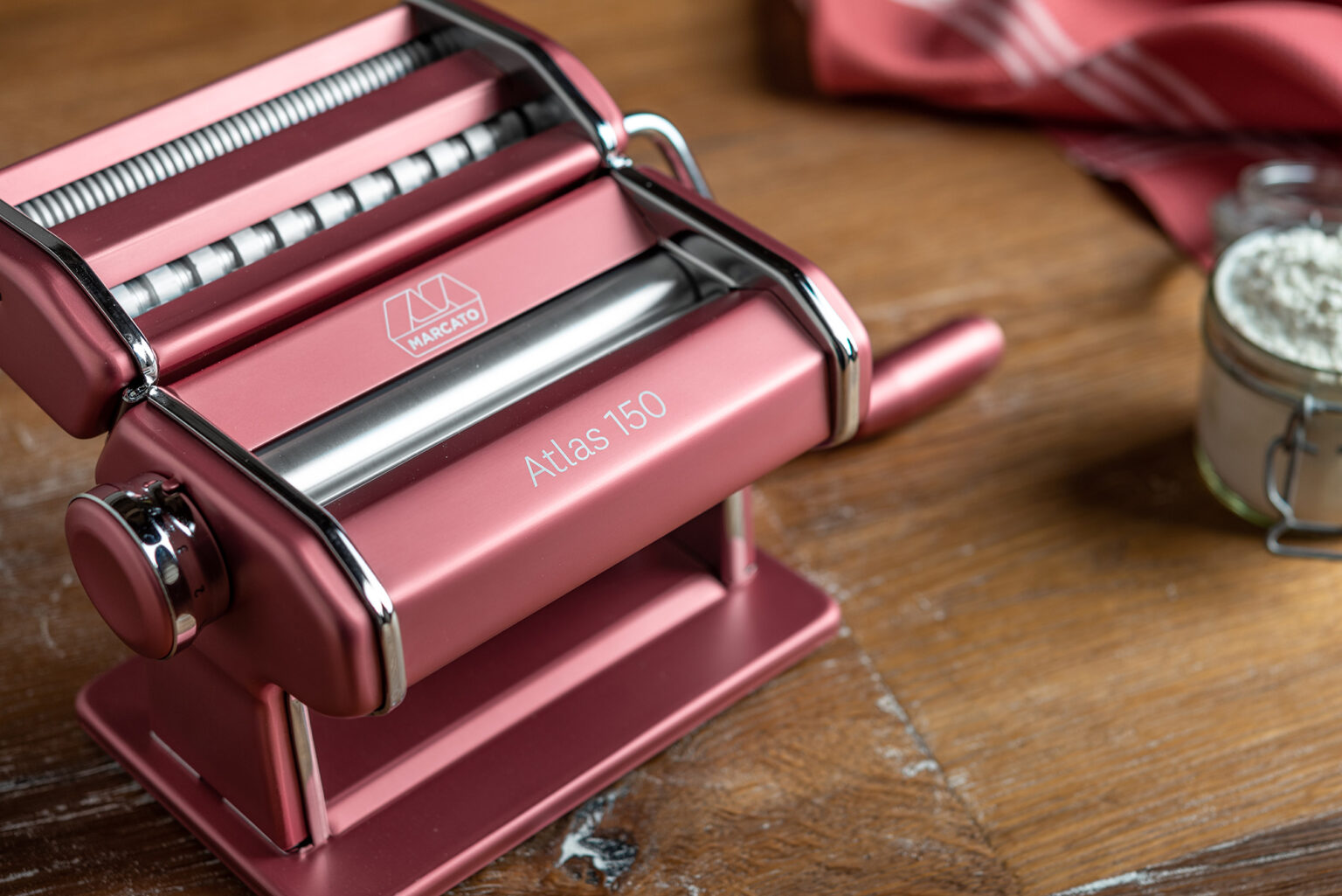Atlas-150-Pink_nome_2000px
